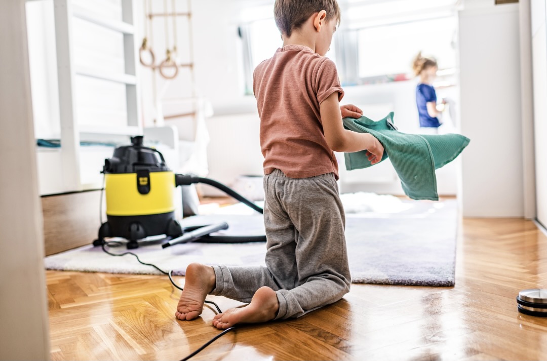 Mom's Friday Cleaning Hack